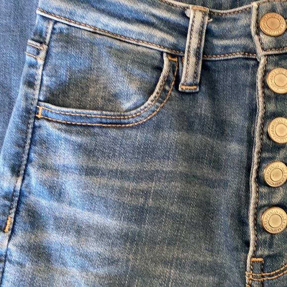 American Eagle next level stretch super hi-rise jeggings. Size 2 short (petite) - Picture 6 of 11